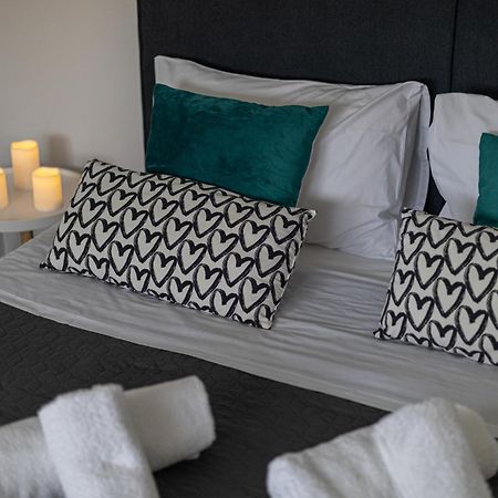Ammira Mare Apartment อาเยีย เปลาเยีย ภายนอก รูปภาพ