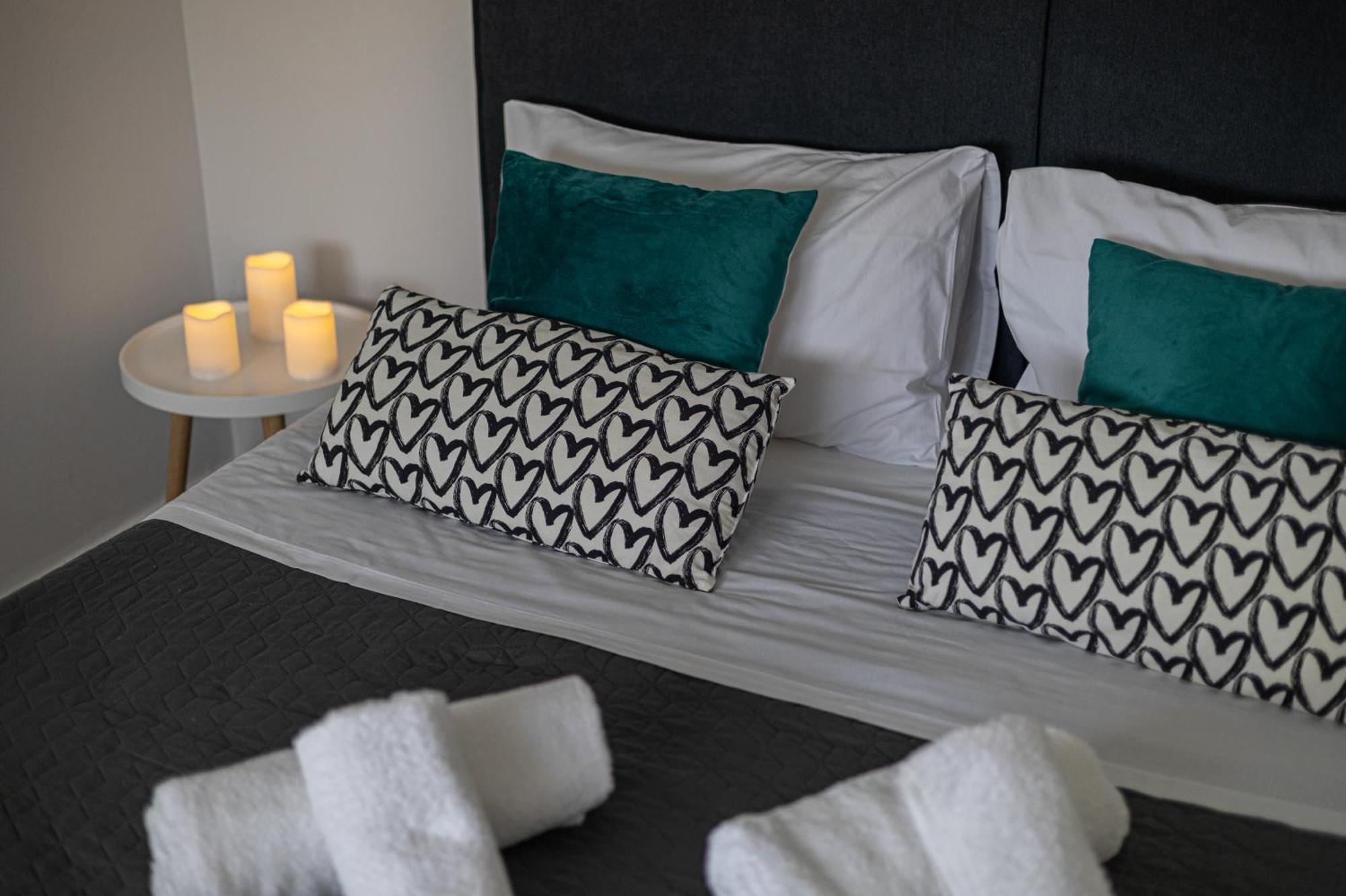 Ammira Mare Apartment อาเยีย เปลาเยีย ภายนอก รูปภาพ