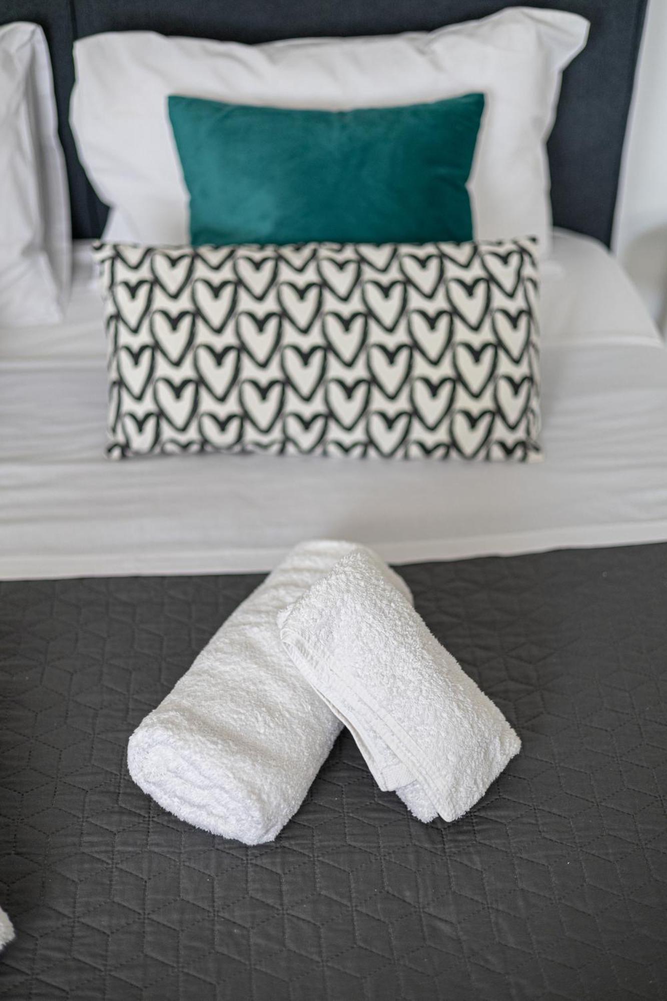 Ammira Mare Apartment อาเยีย เปลาเยีย ภายนอก รูปภาพ