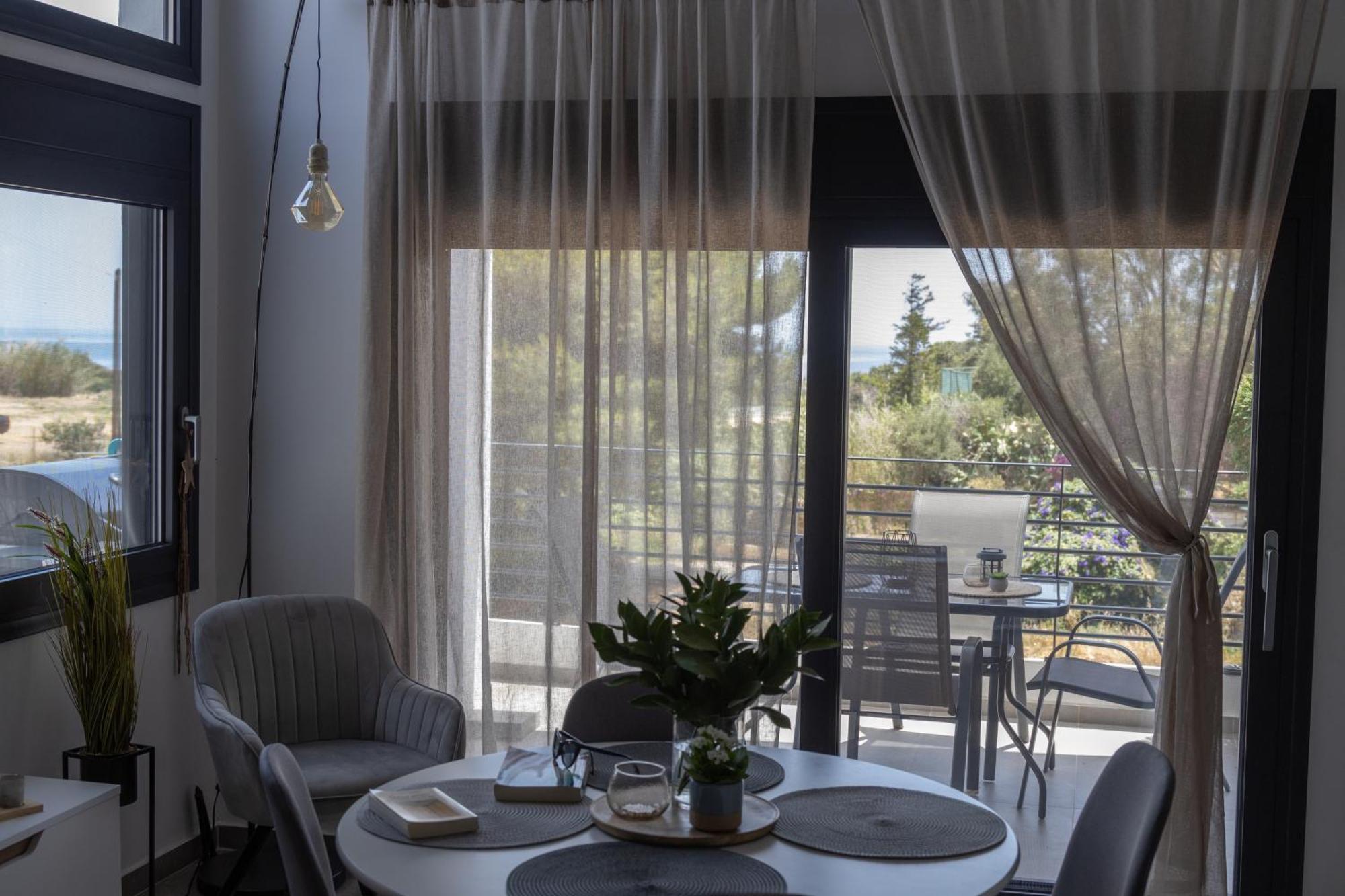 Ammira Mare Apartment อาเยีย เปลาเยีย ภายนอก รูปภาพ
